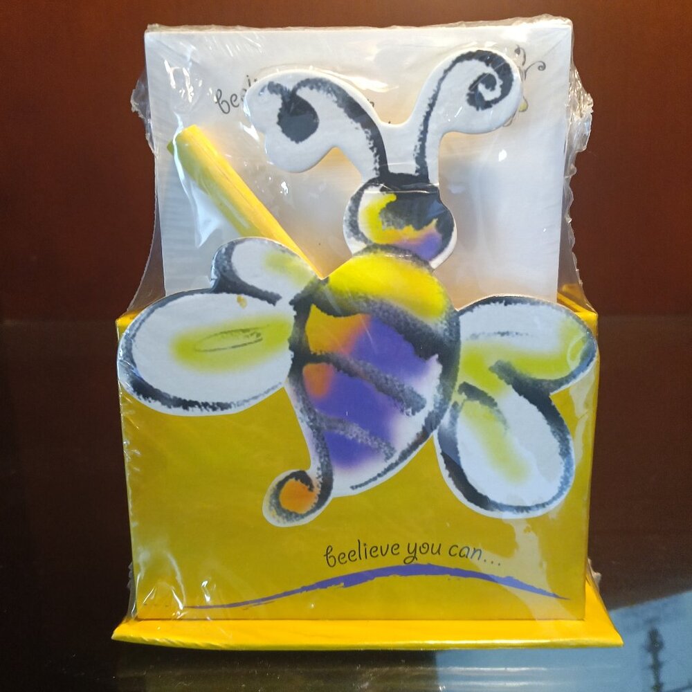 RARE! NIP Mary Kay  Beelieve you Can...Notepad and Pencil Set with storage case